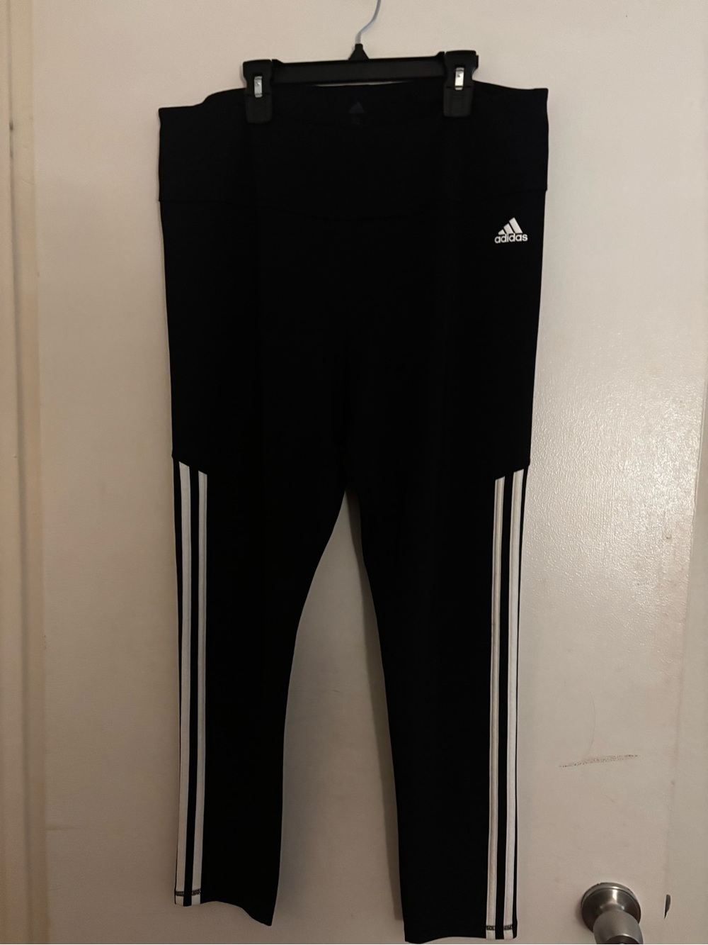 Adidas Climalite Womens Black Athletic Leggings with White Stripes. Size XL